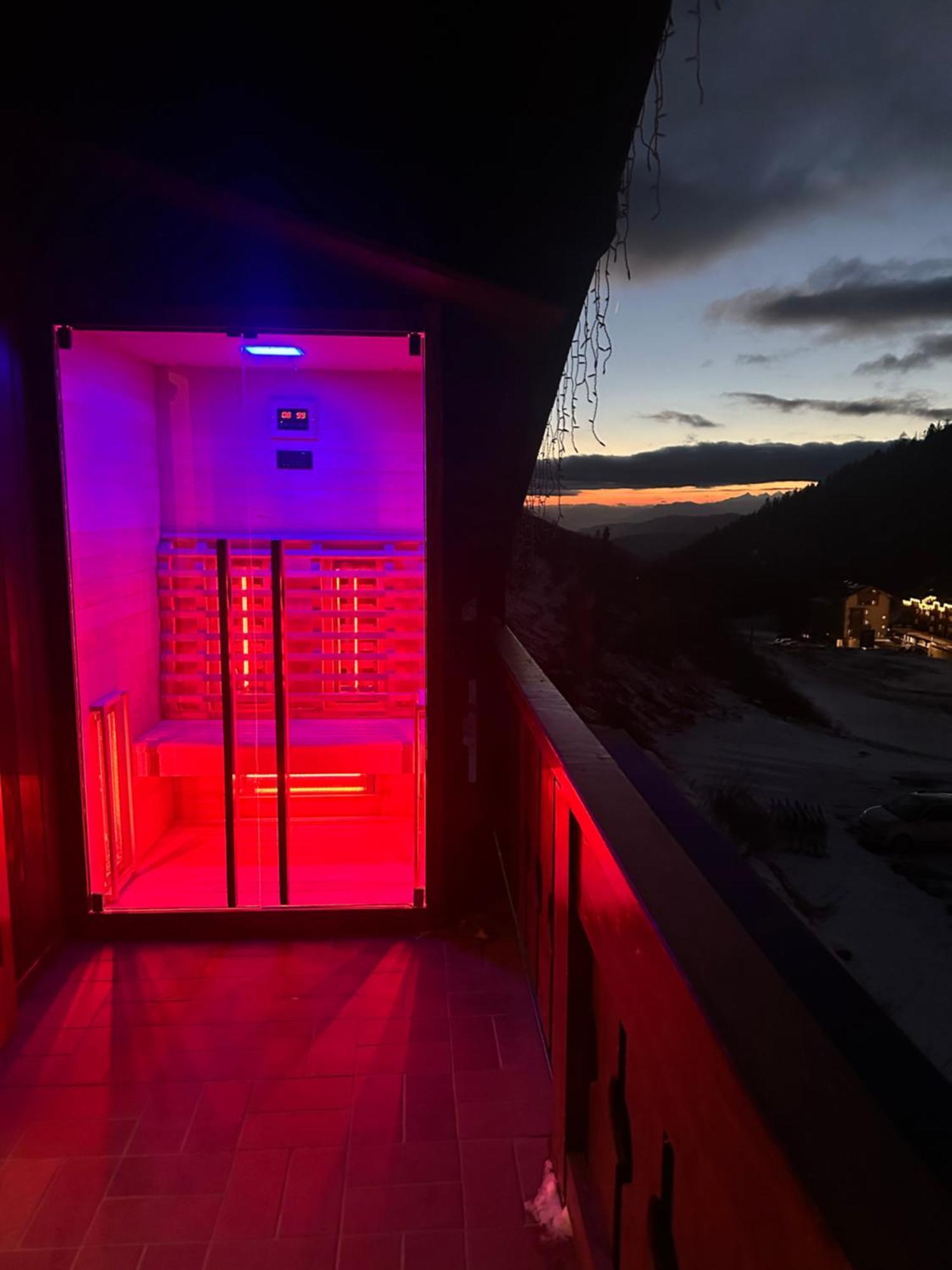 Ski Lodge Pampeago Tesero Exteriör bild